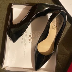 Vince Camuto shoe size 6/5
